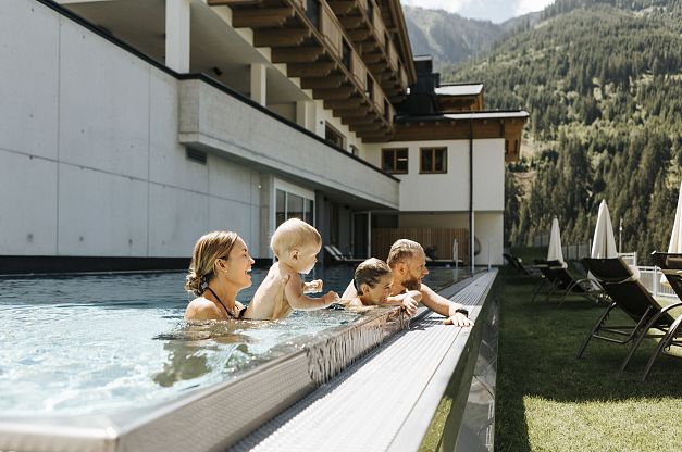 Familienwellness im Thurnerhof – Entspannung für Groß und Klein in Saalbach Hinterglemm