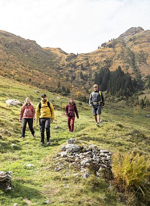 Herbstwandern_ Autumn Hiking in Saalbach Hinterglemm_Hotel Thurnerhof