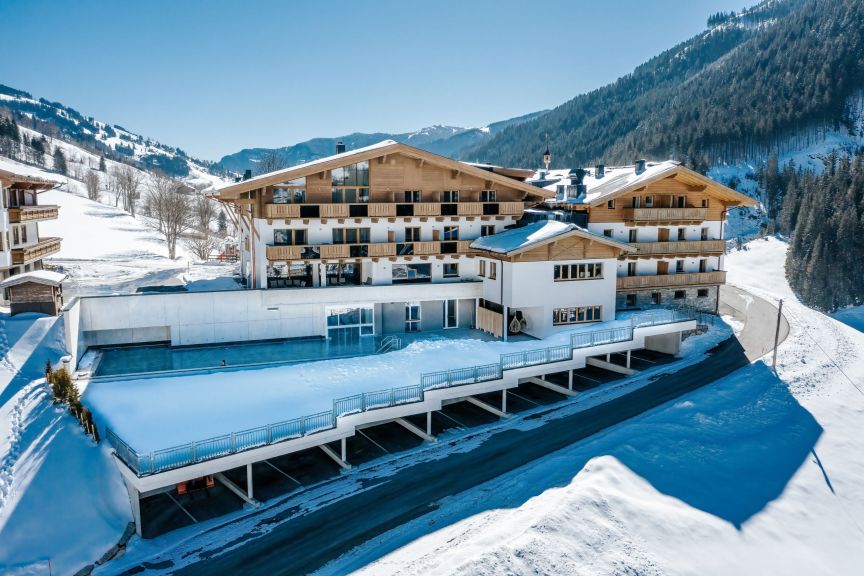 Hotel Thurnerhof Saalbach Winterurlaub Familie