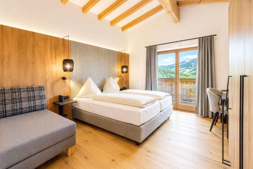 hotel-thurnerhof-saalbach-Zimmer-Doppelzimmer-Natur-Verbindung_1