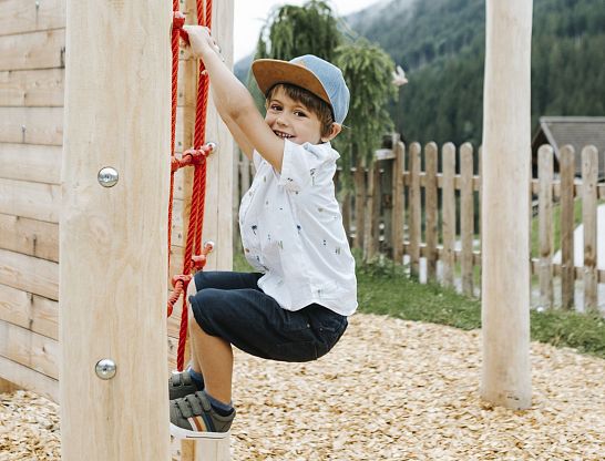 Kinderparadies am Thurnerhof – Spielplatzspaß in Saalbach Hinterglemm